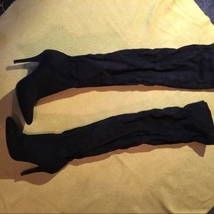 Thought high boot with 4”heel